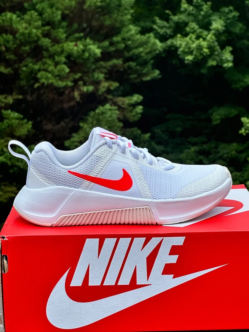 Nike MC Trainer 3 Low Casual Sneaker Womens 6 (fits Unisex Youth GS US 4.5)